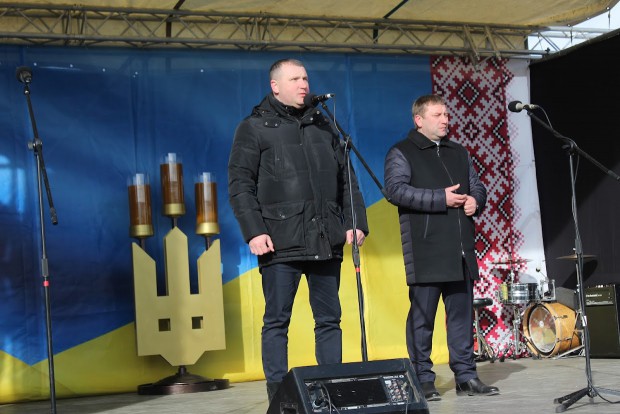 “Ми – це Україна”: Хмельницька, Тернопільська та Чернівецька області відзначили День Соборності України