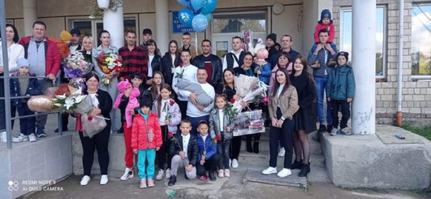Буковинка народила свою десяту дитину: хлопчика назвали Богданом