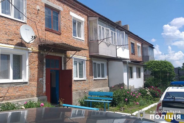 На Кам'янеччині чоловік забив власну матір голими руками до смерті