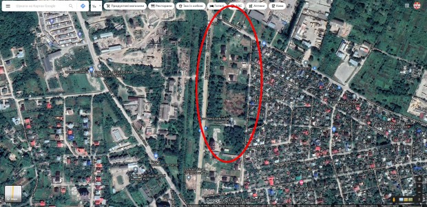 Як можна спостерігати за супутниковими знімками на зазначених міським головою ділянках здійснювалося будівництво приватних будинків.