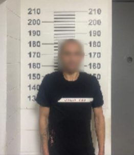 побив поліцейського