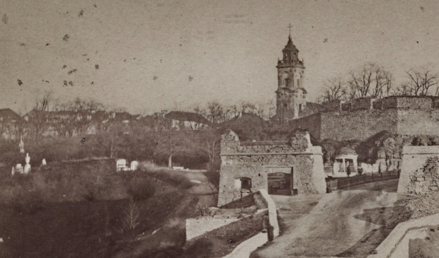 старий бульвар камняець