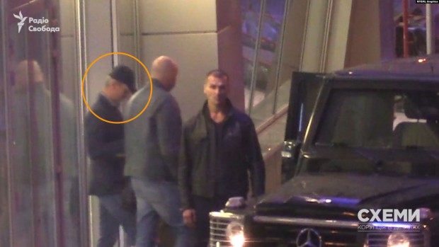 Після перемоги Зеленського Хорошковський став регулярно прилітати в Україну та навідуватися в Офіс президента