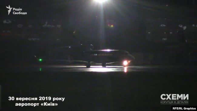 В останній день вересня Валерій Хорошковський прилетів приватним літаком з Лондона